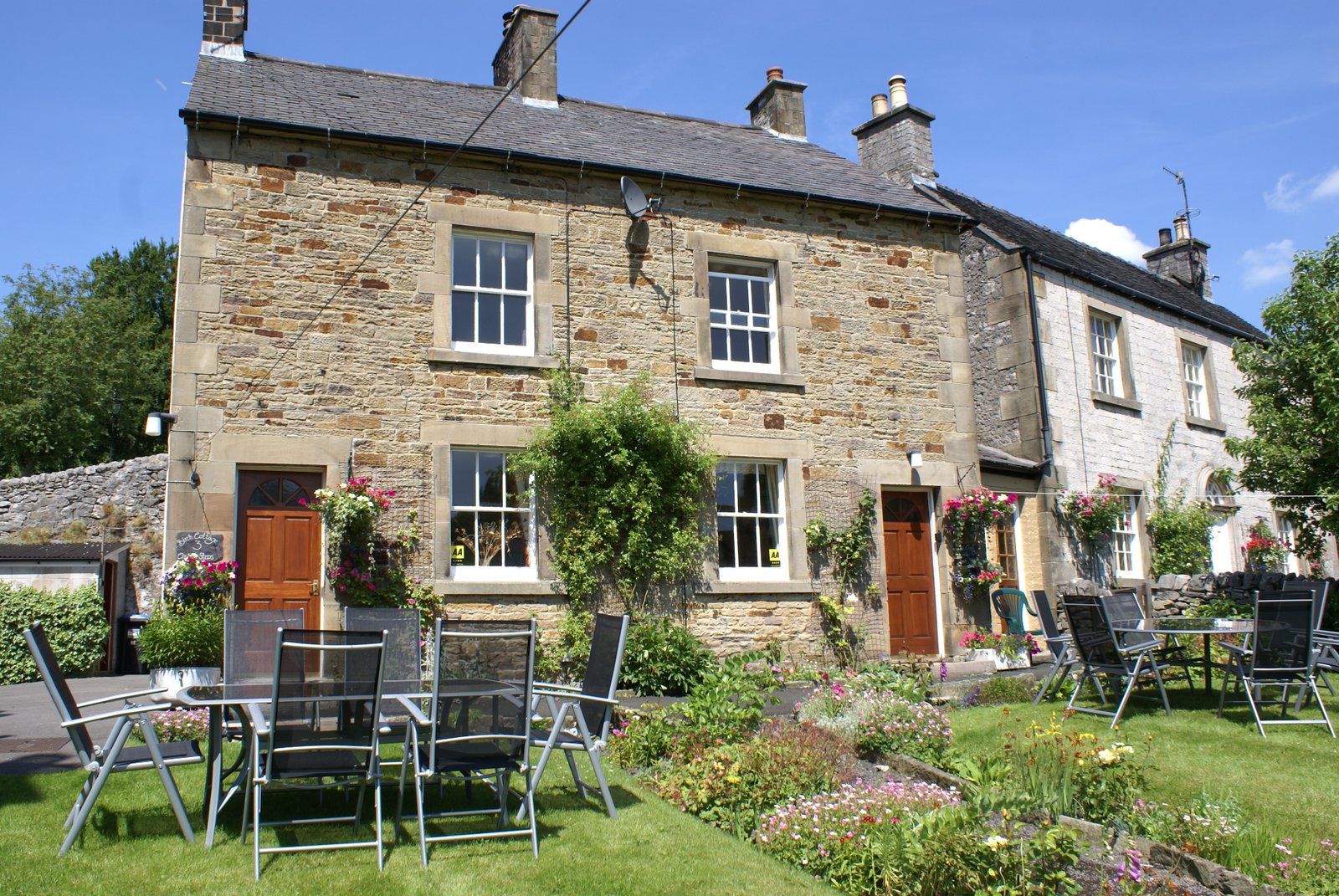 Beech Cottage and Birch Cottage exterior